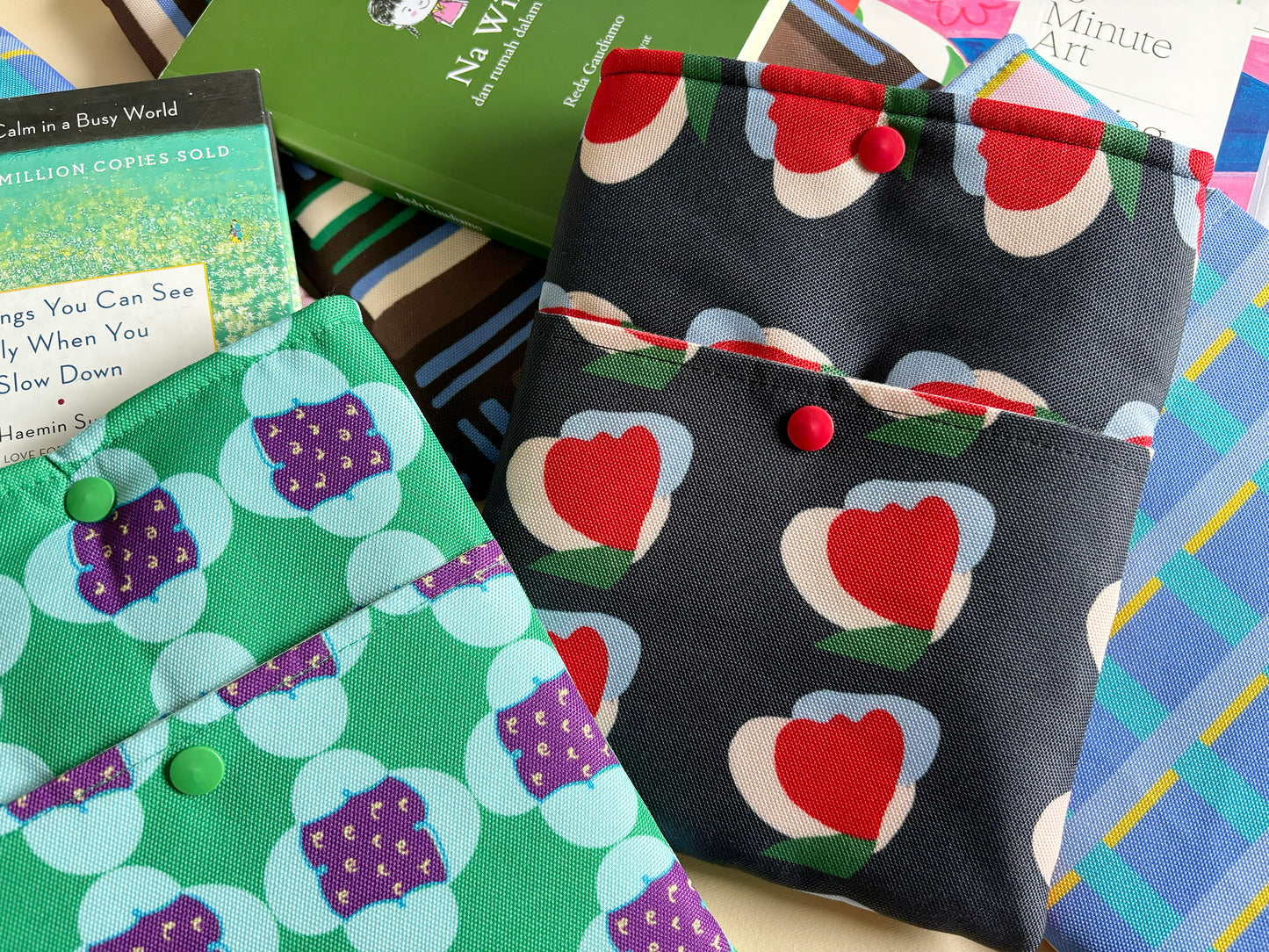 Book Sleeve - Retro Purple