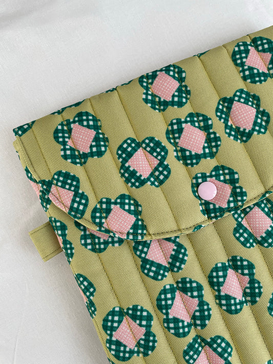 Laptop Sleeve (13) - Green Pansy