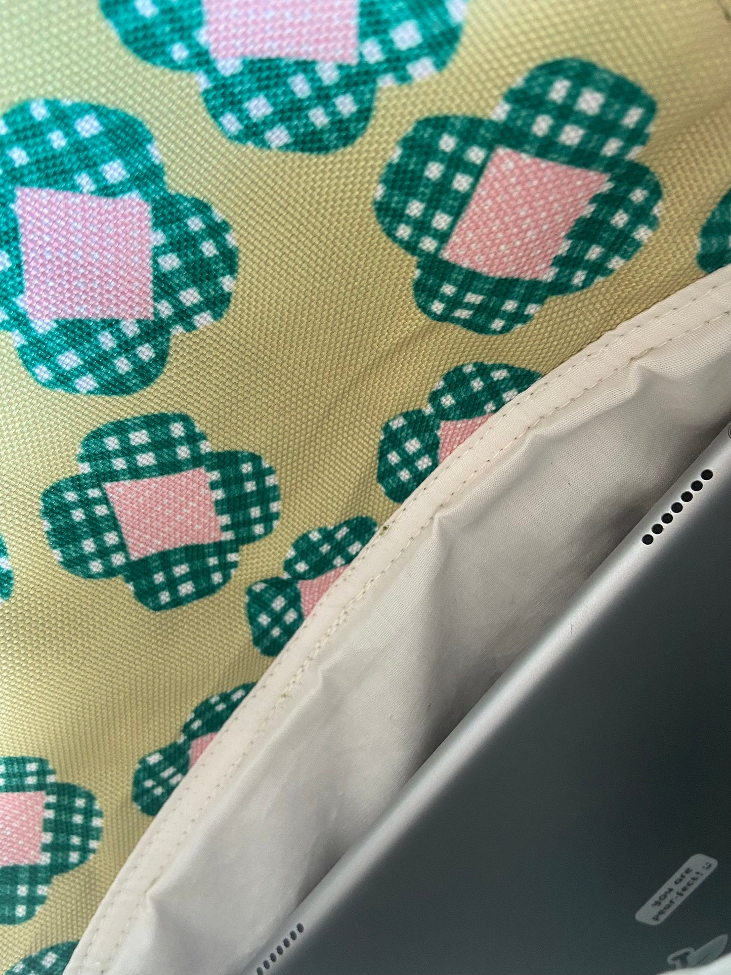 Ipad / Tablet Sleeve - Green Pansy