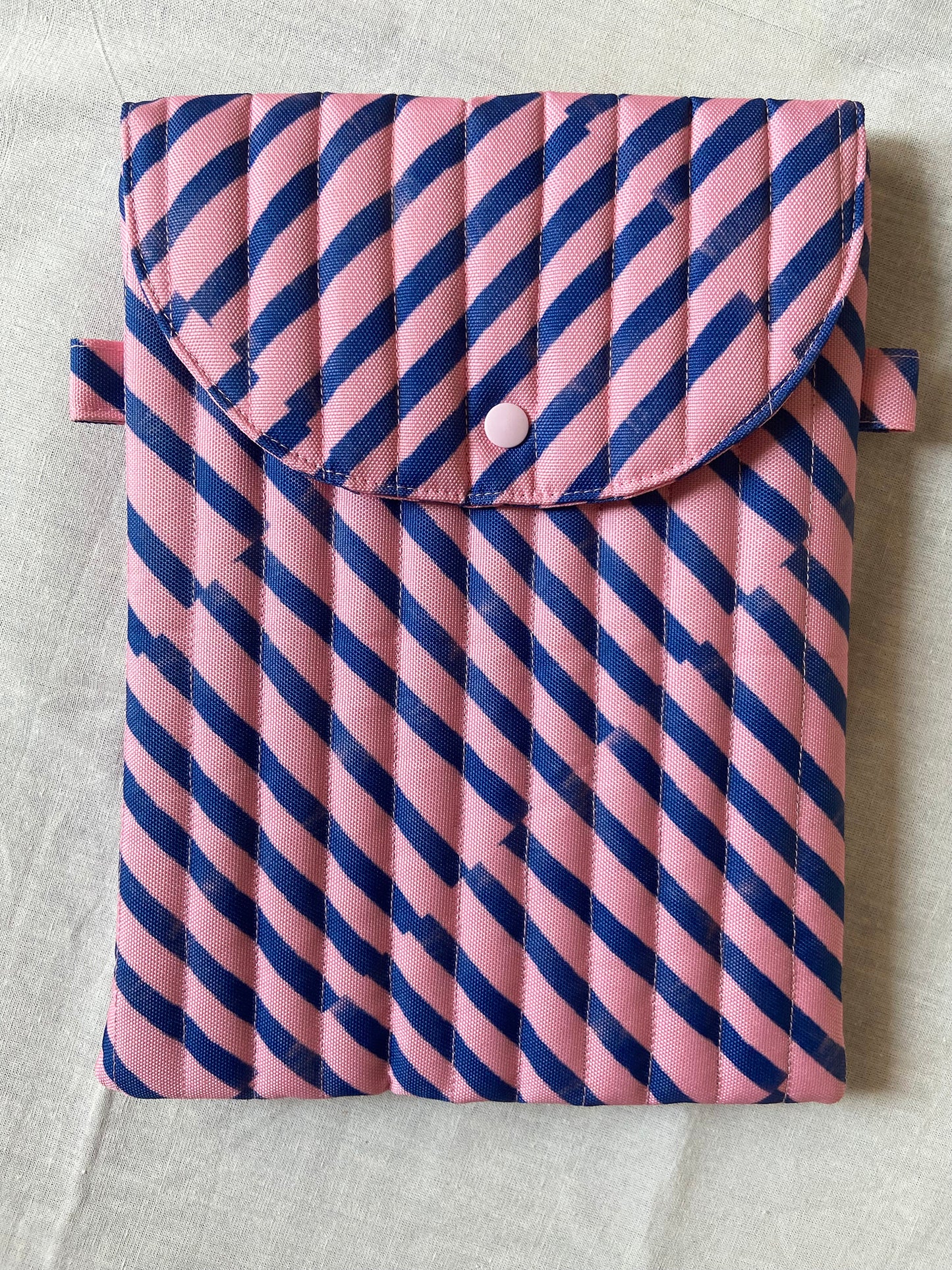 Ipad / Tablet Sleeve - Pink Blue Stripe