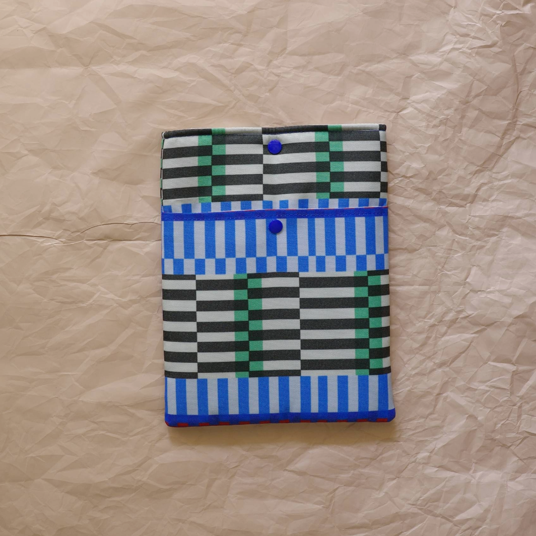 Book Sleeve - Stripes Blu
