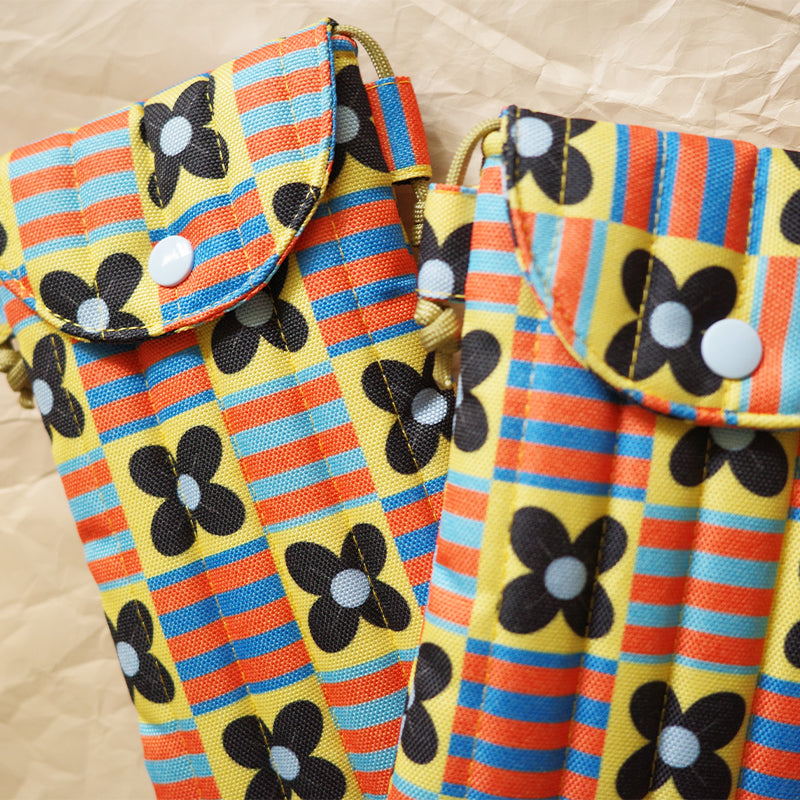 Phone Sleeve - Retro Petal