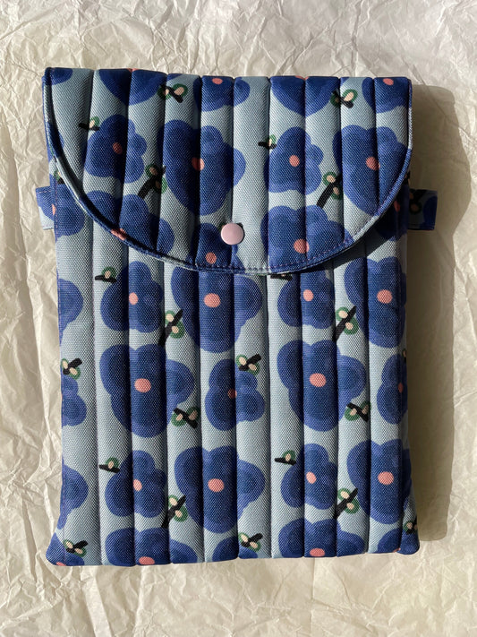 Ipad / Tablet Sleeve - Purplish