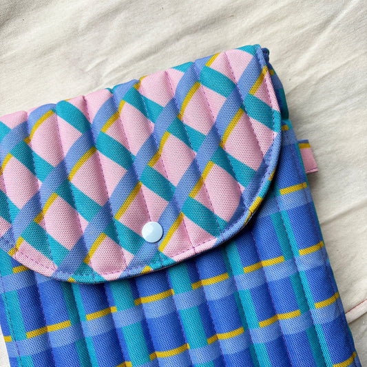 Ipad / Tablet Sleeve - Pastel Plaid